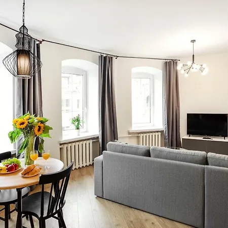 Apartment Stylish St. Ignatius By Houseys *